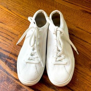 Rothys The Lace Up Bright White. Size 8